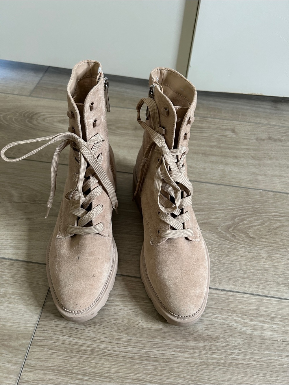 Womens lace up boots
